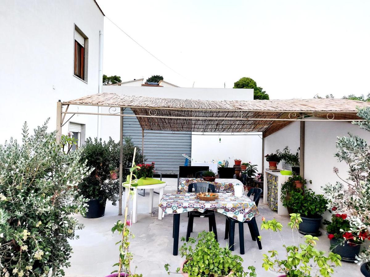 Sole E Fiori Di Sicilia Valderice Exterior foto