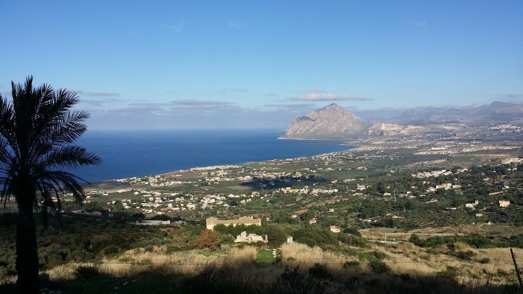 Sole E Fiori Di Sicilia Valderice Exterior foto