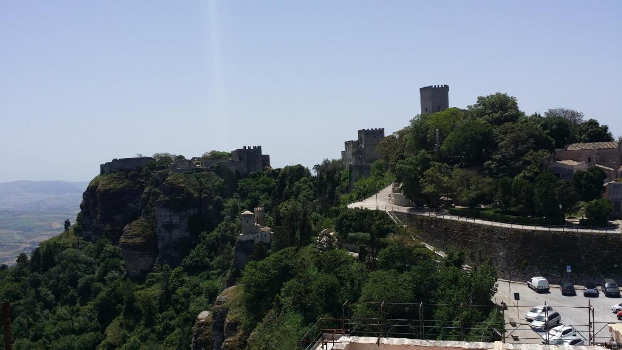 Sole E Fiori Di Sicilia Valderice Exterior foto